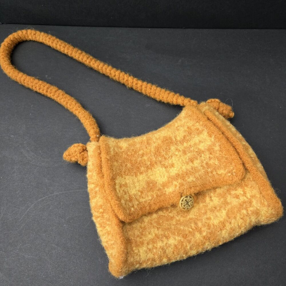 VINTAGE RARE‎ Gold Felted Wool Button Closure Purse Bag Boho Style Unbranded